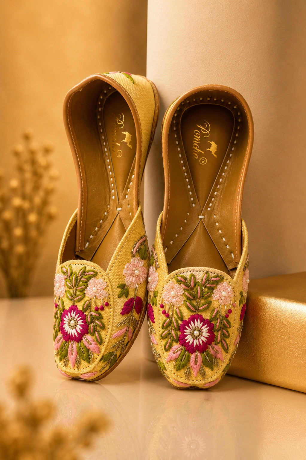 PASTEL YELLOW FLORAL RESHAM & BEAD EMBROIDERED JUTTI FOR WOMEN