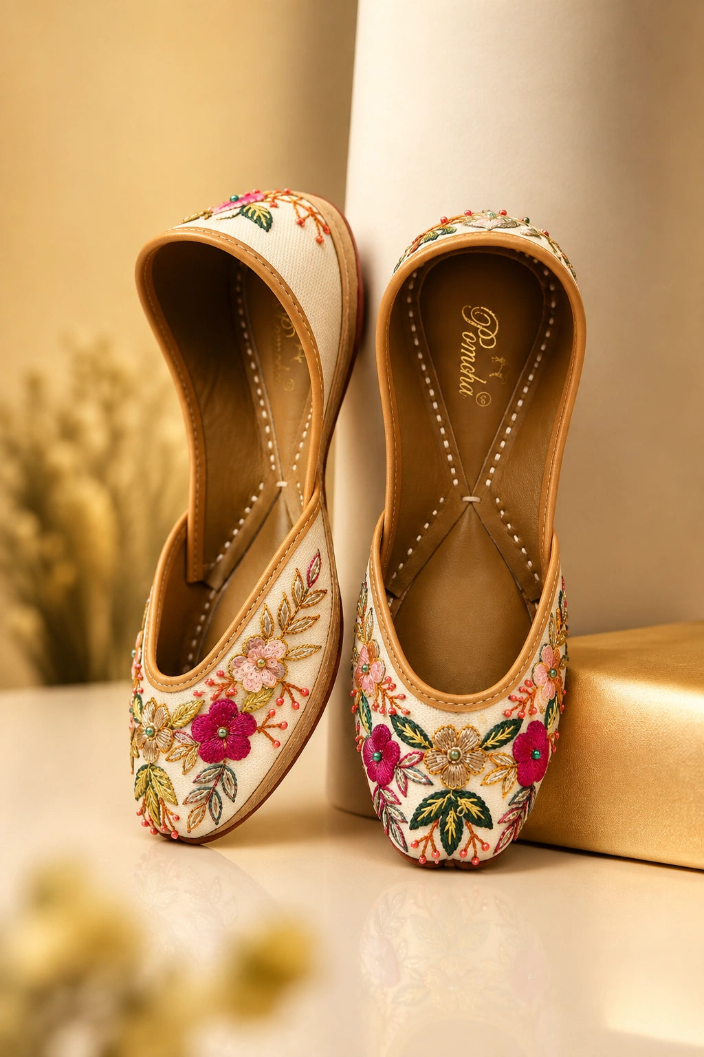 MULTICOLOUR FLORAL EMBROIDERED JUTTI FOR WOMEN