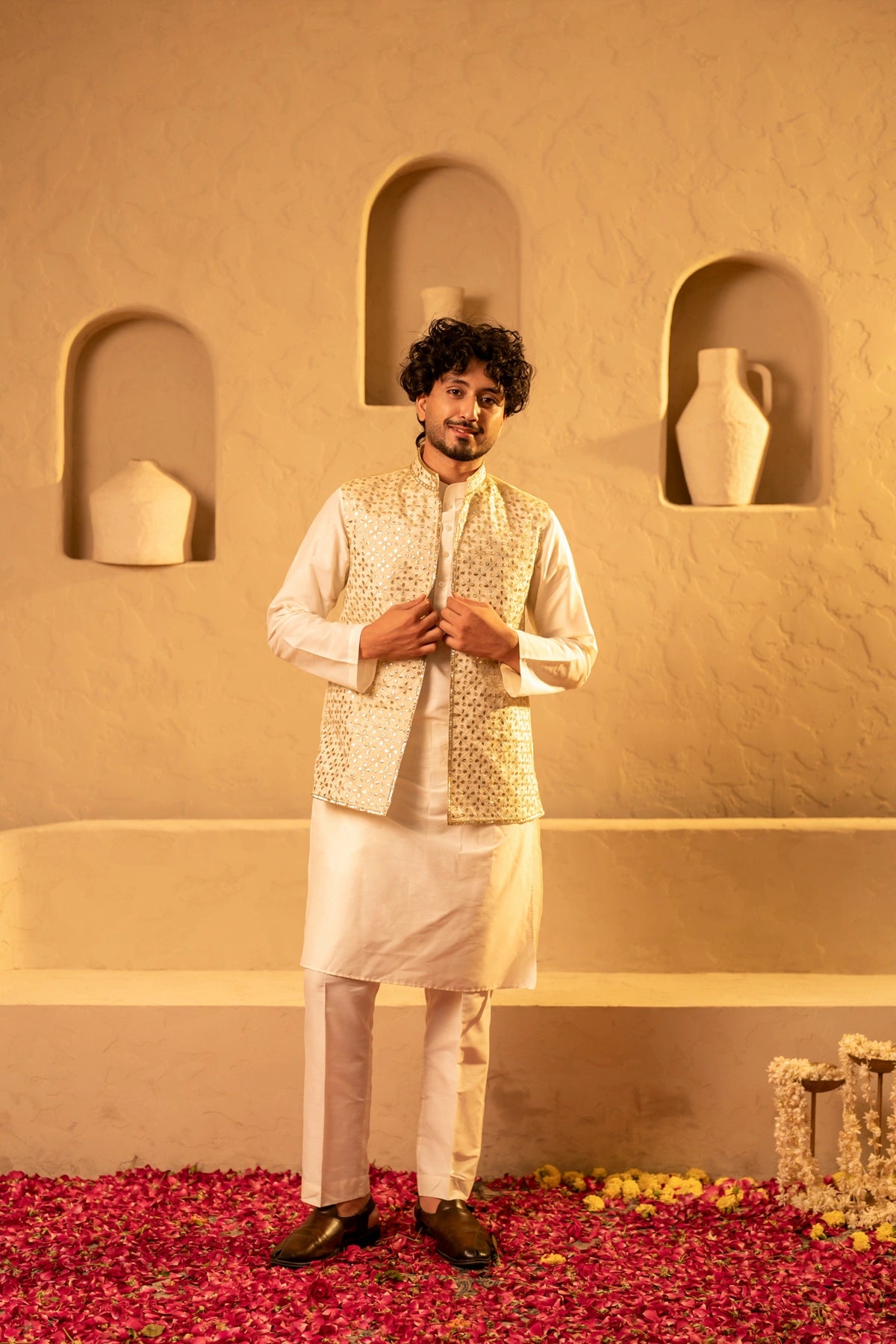 MEN'S LUXE SHEESH MAHAL KURTA SET WITH HAND WORK NEHRU JACKET