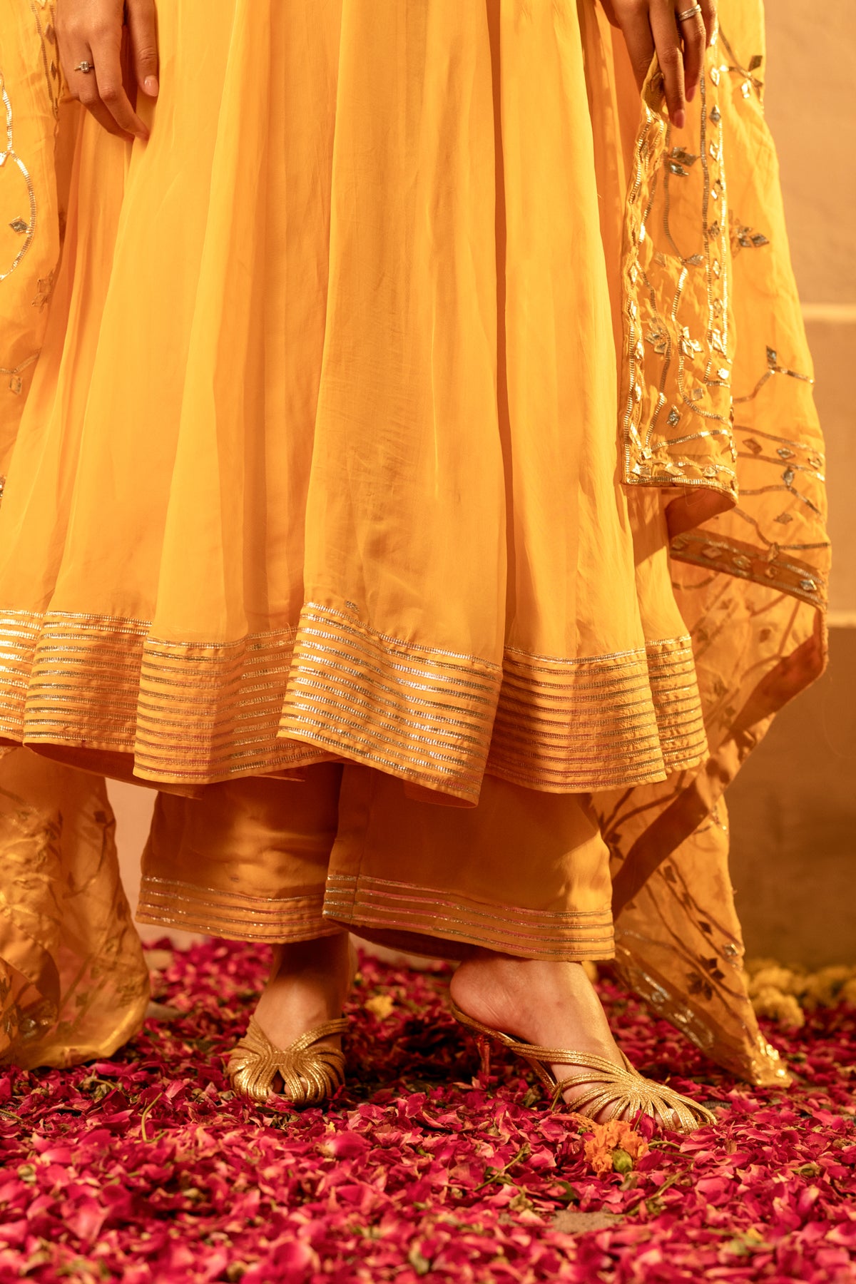 GOTTA BAZAR SURYAMUKHI GOTA FLARE ANARKALI SET WITH GOTA JAAK DUPATTA