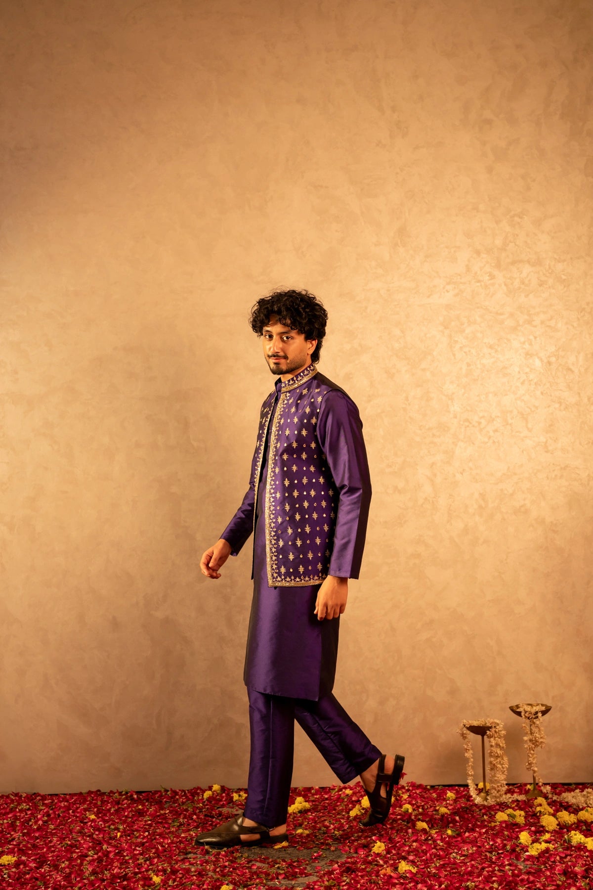 MEN'S LUXE PURPLE TAFFETA SHEESH HAND WORK NEHRU JACKET WITH KURTA SET