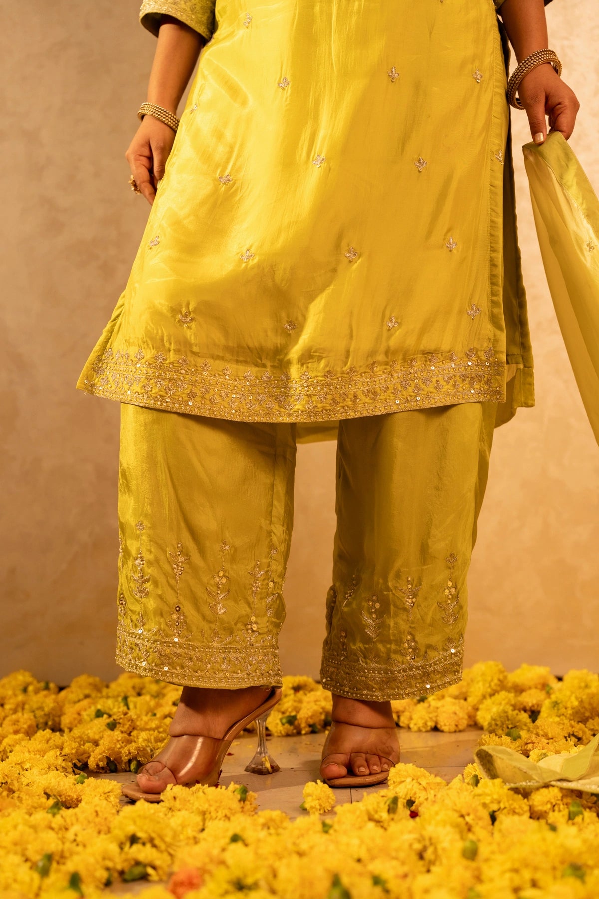 GOTTA BAZAR TWO TONE PEET SILK ZARDOZI HANDWORK STRAIGHT SUIT SET