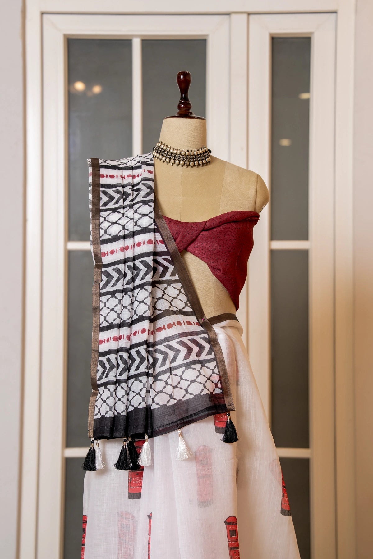 SOOT RAAG WHITE LINEN HAND BLOCK PRINT SAREE WITH BLOUSE PIECE