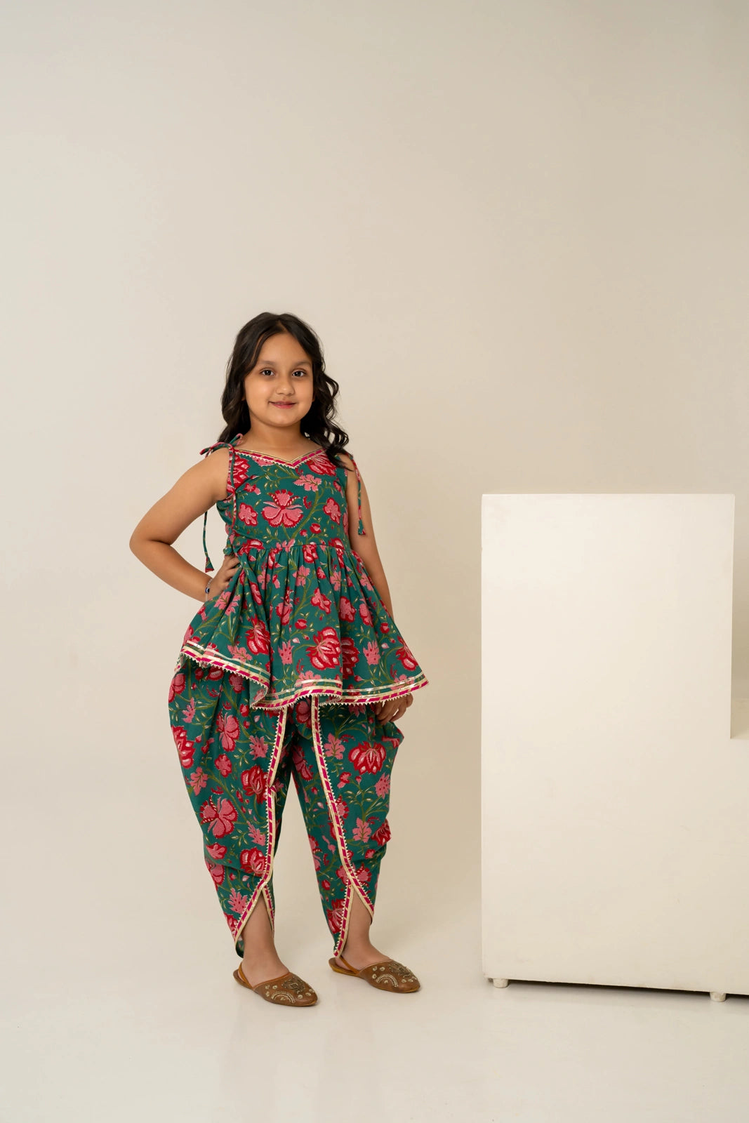 KHILKARI FLORAL COTTON KURTA DHOTI SET