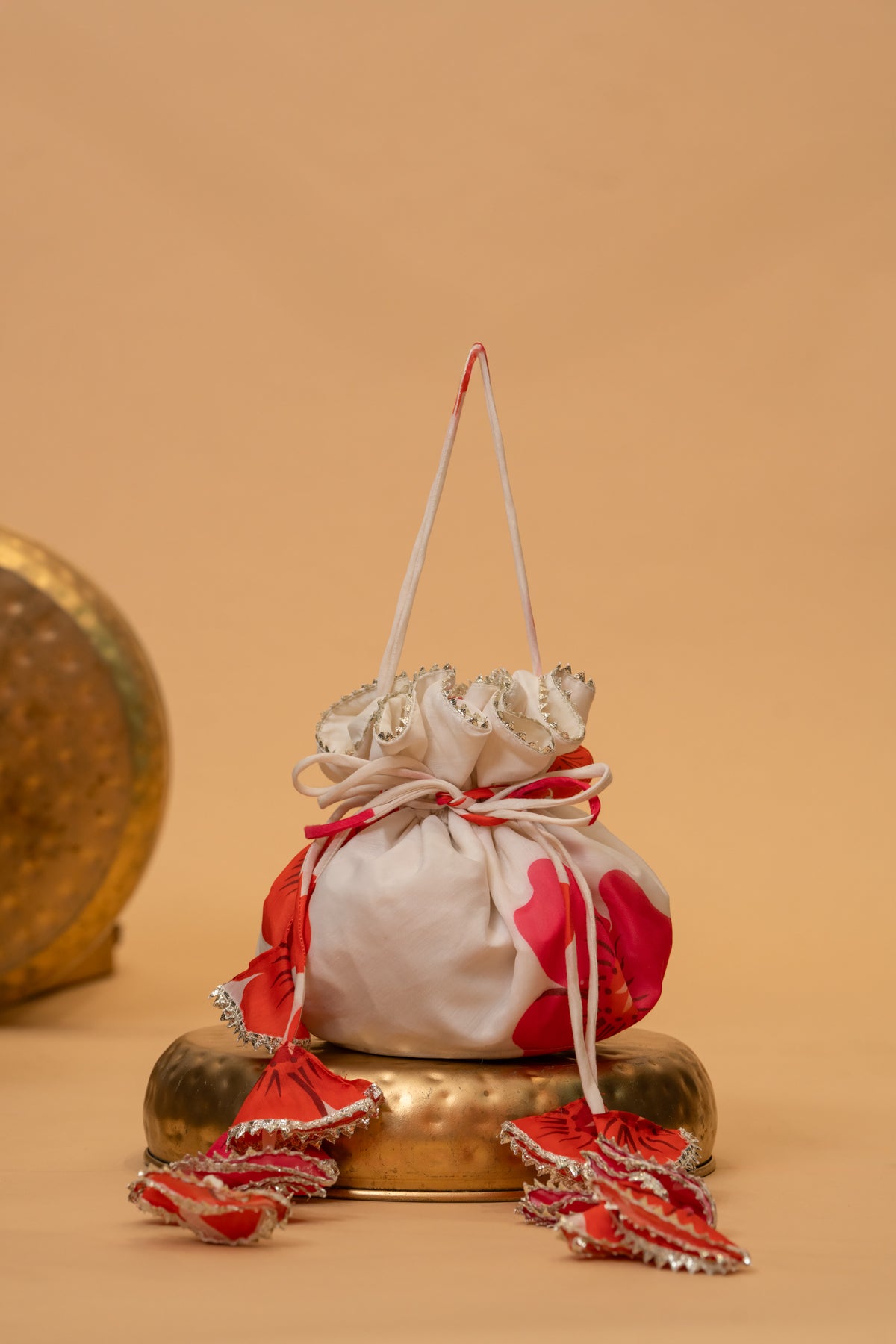 SAFED GULABI PHOOL POTLI BAG
