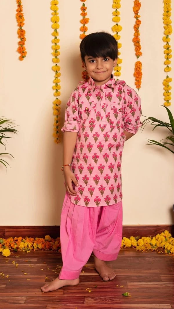 GULBAHAR PINK HAND BLOCK PRINT COTTON FAMILY OUTFIT COMBO