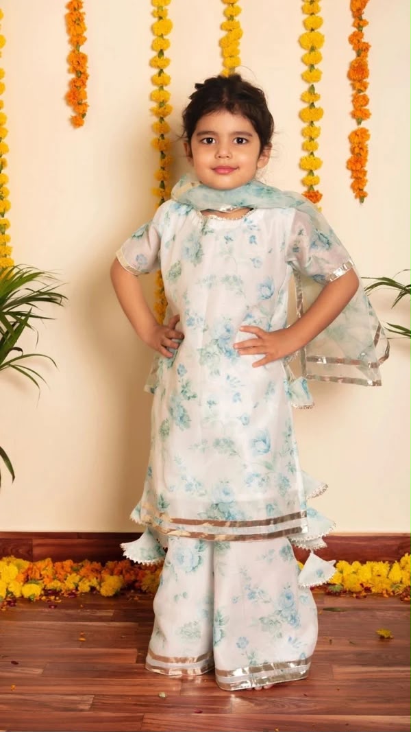 FALAK CHANDERI WHITE FAMILY OUTFIT COMBO