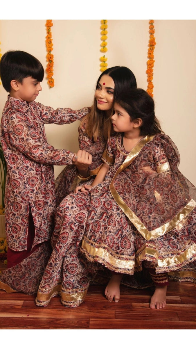 BACHPAN GULBAGH KURTA PANT SET - Pomcha Jaipur