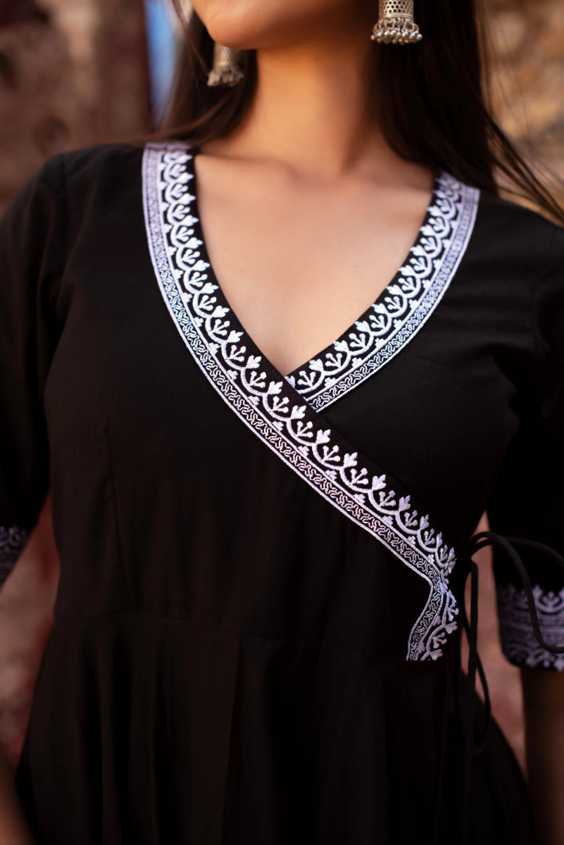 CHHIPA BAZAR BLACK EMBROIDERY COTTON ANGRAKHA SET WITH SOFT NET DUPATTA - Pomcha Jaipur