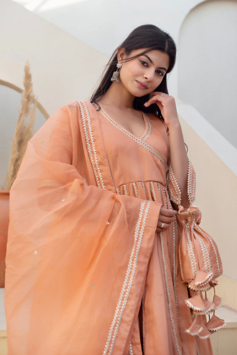CHHIPA BAZAR CREAMY PEACH GLACE COTTON GOTA PTTI ANGRAKHA SET WITH ORGANZA DUPATTA - Pomcha Jaipur