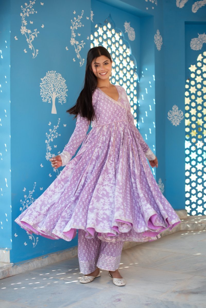 CHHIPA BAZAR LILAC COTTON HAND BLOCK GOTA PATTI ANGRAKHA SET - Pomcha Jaipur