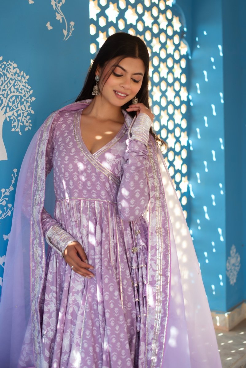 CHHIPA BAZAR LILAC COTTON HAND BLOCK GOTA PATTI ANGRAKHA SET - Pomcha Jaipur