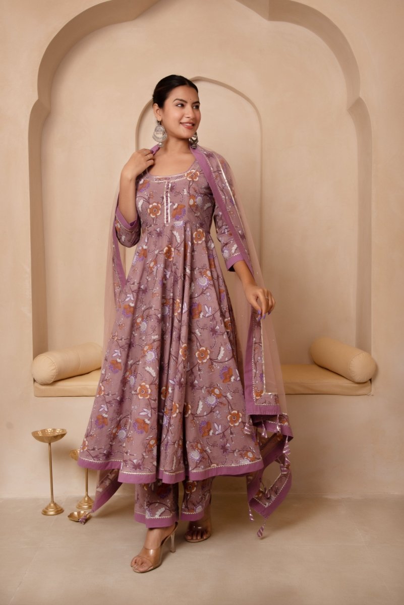 DHOOP CHAAV MAUVE FLORAL COTTON ANARKALI SET WITH SOFT NET DUPATTA - Pomcha Jaipur