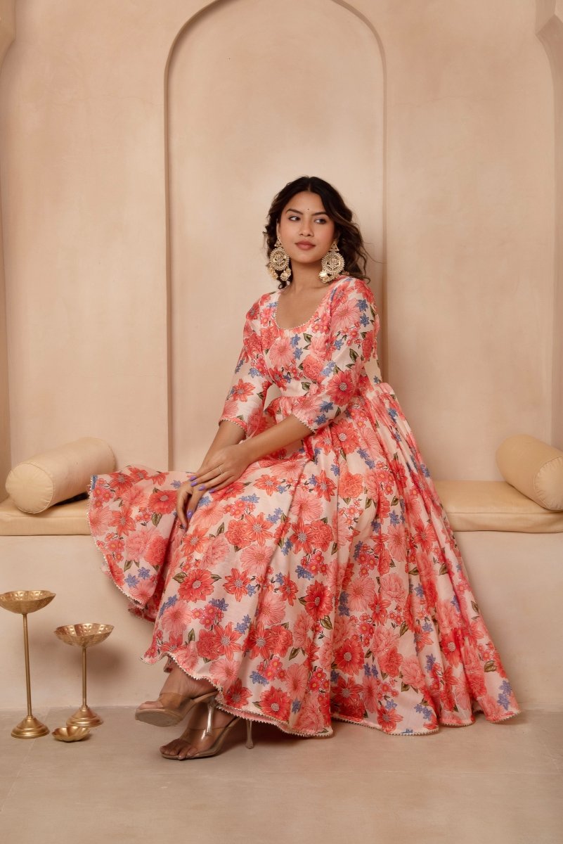 DHOOP CHAAV PEACH FLORAL MUSLIN ANARKALI SET WITH ORGANZA DUPATTA - Pomcha Jaipur