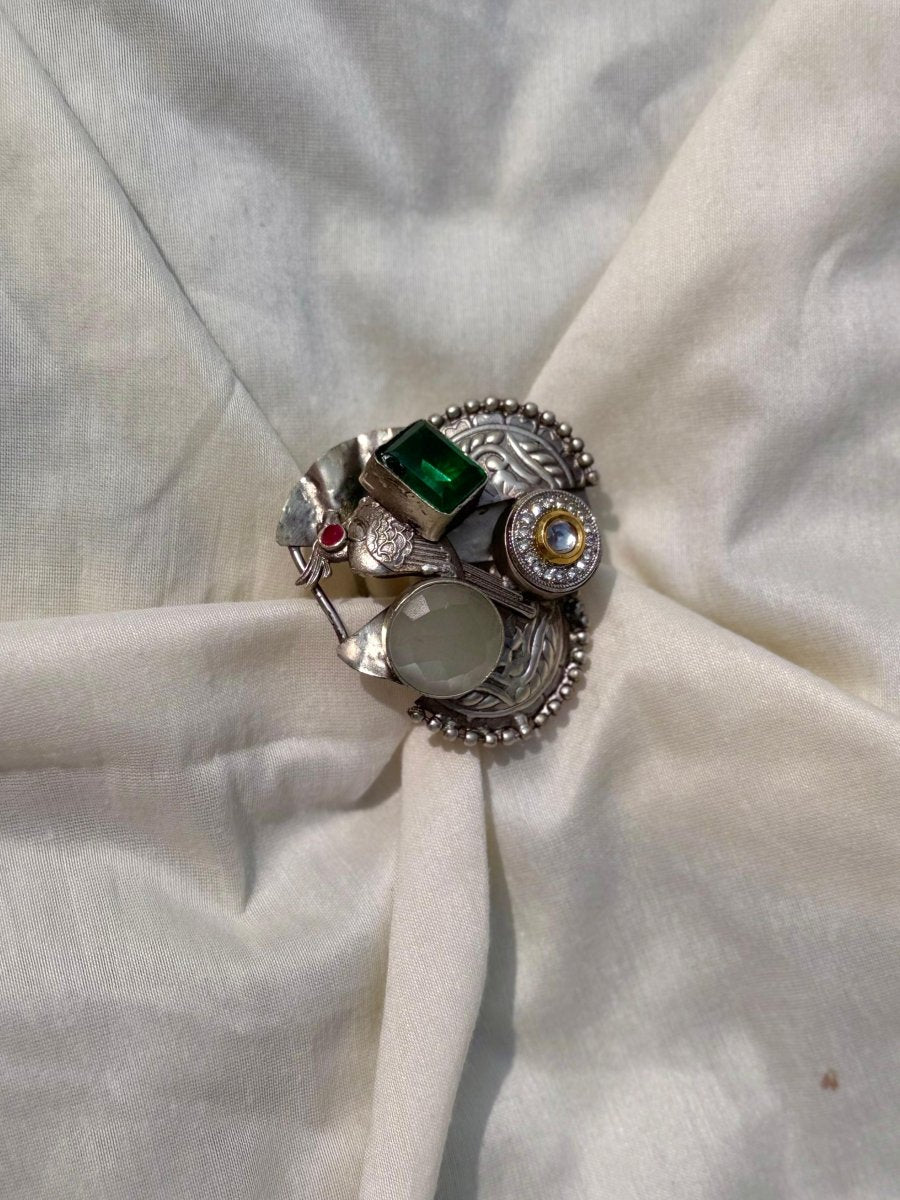 EMERALD GREEN STONE OXIDISED SILVER GREEN - Pomcha Jaipur