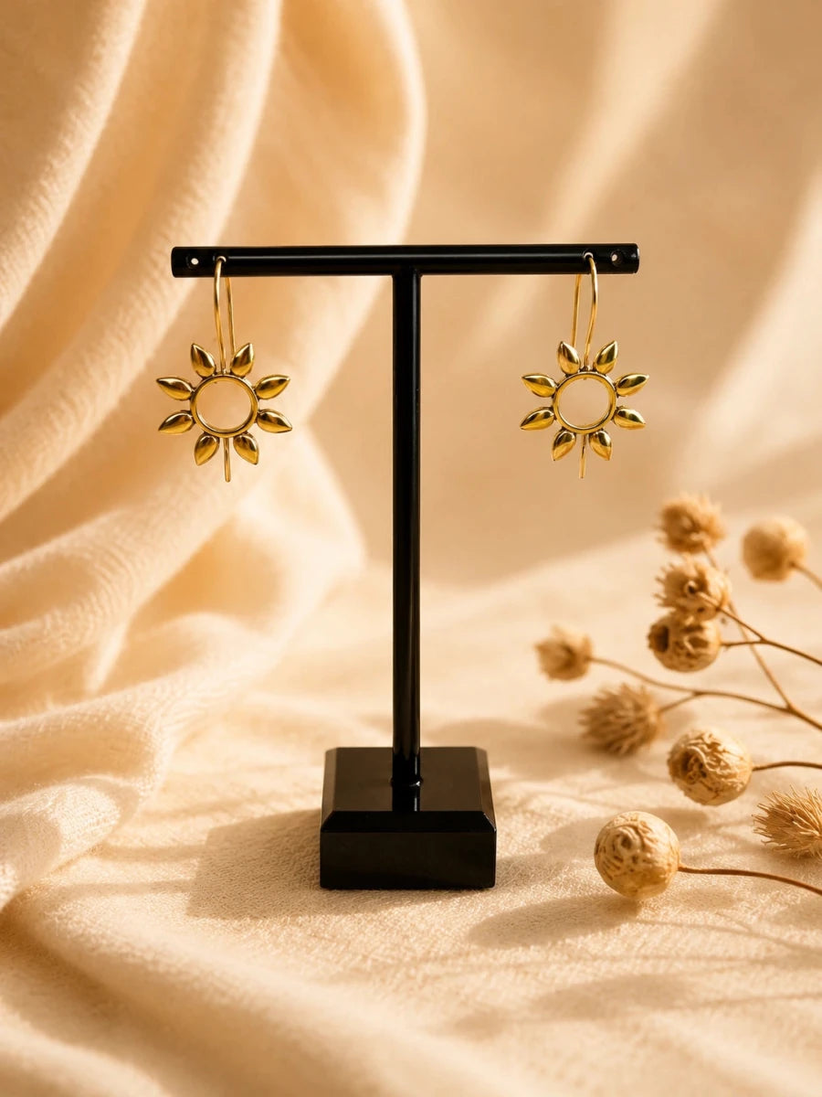 GOLDEN FLOWER DROPS EARRINGS - Pomcha Jaipur