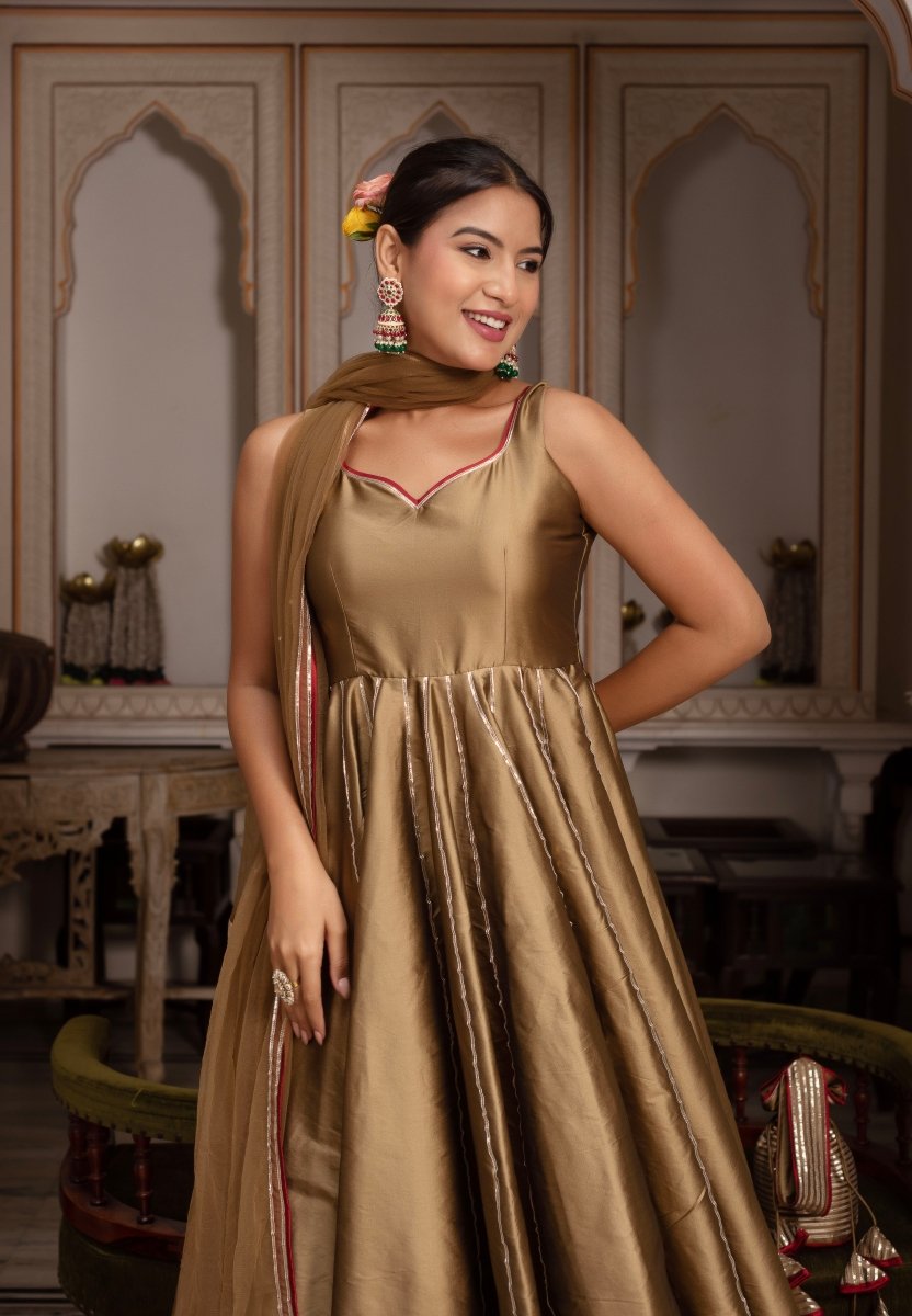 GULABI GALIYAN GOLD DUST TAFFETA SILKGOTA PATTI ANARKALI SET WITH SOFT NET DUPATTA - Pomcha Jaipur