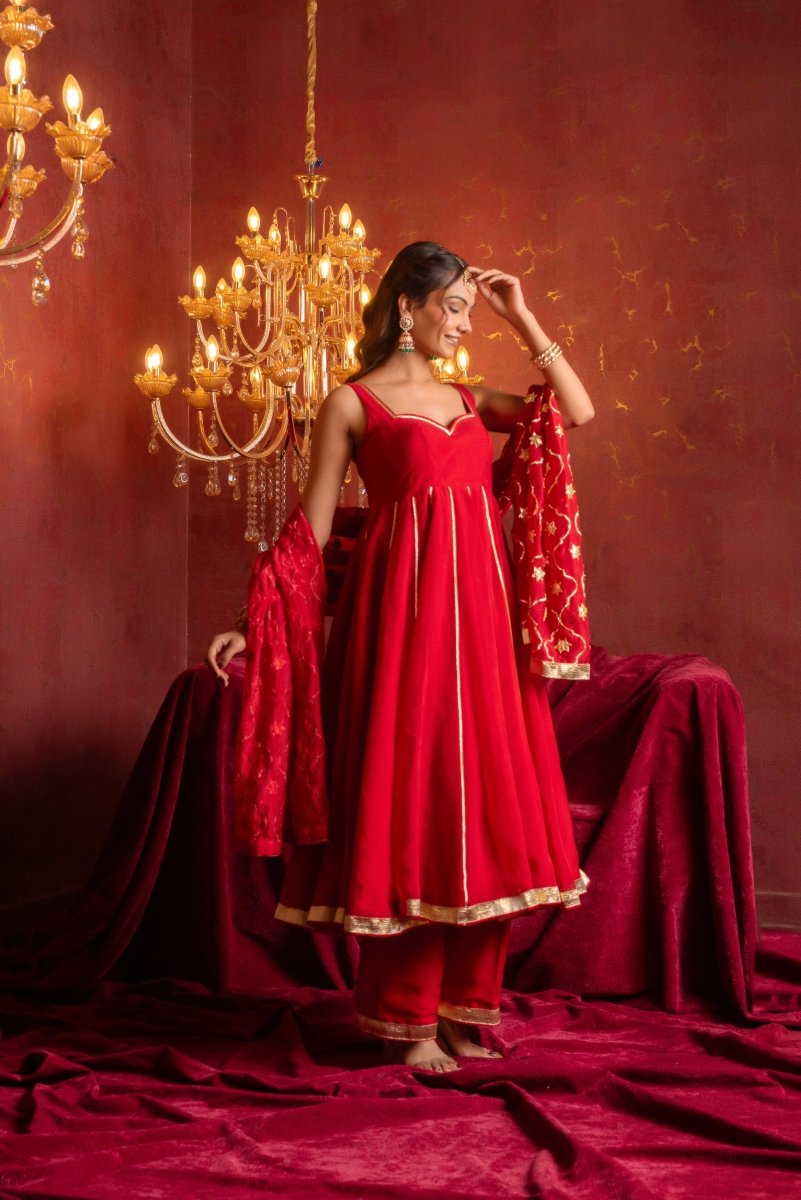 GULFIZAN CHATAK LAAL ORGANZA ANARKALI SET WITH HEAVY GOTA PATTI WORK ORGANZADUPATTA - Pomcha Jaipur