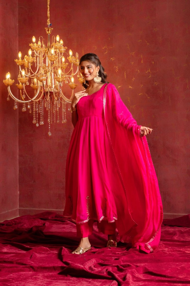 GULFIZAN RANI PINK PATAKA HAND-WORK ORGANZA ANARKALI SUIT SET WITH ORGANZA DUPATTA - Pomcha Jaipur