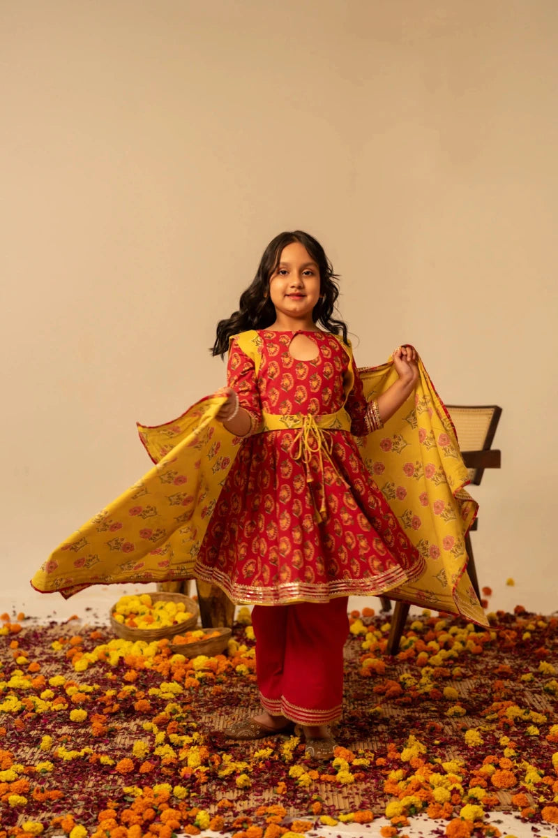 KHILKARI BUBBLY RED COTTON HAND BLOCK ANARKALI SUIT SET - Pomcha Jaipur