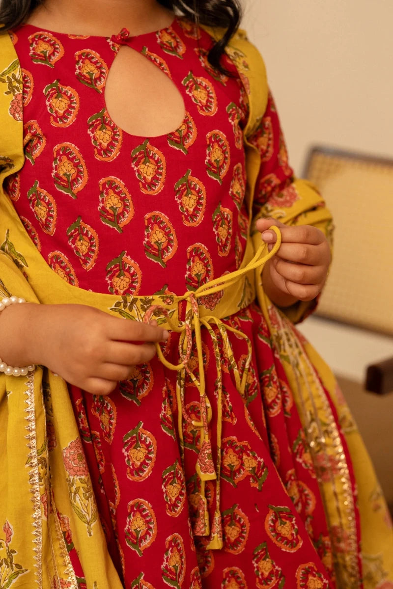 KHILKARI BUBBLY RED COTTON HAND BLOCK ANARKALI SUIT SET - Pomcha Jaipur