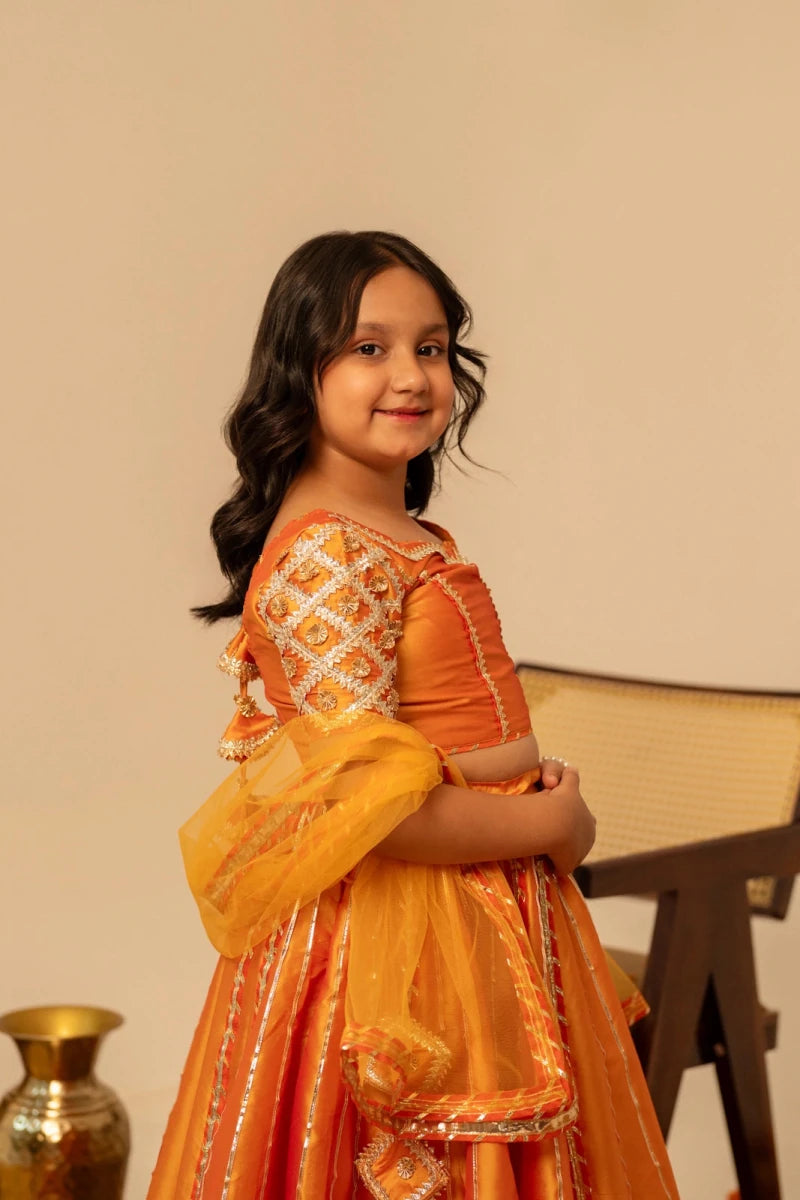 KHILKARI TANGY TAFFETA LEHENGA SET - Pomcha Jaipur