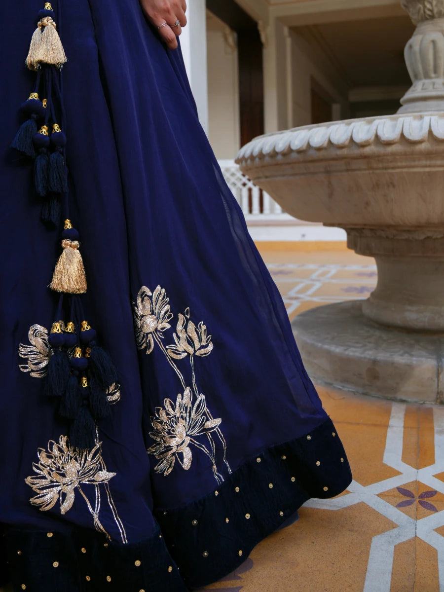 MEHFIL NEELA RUH PITTA HAND WORK ORGANZA LEHENGA SET WITH ORGANZA DUPATTA - Pomcha Jaipur