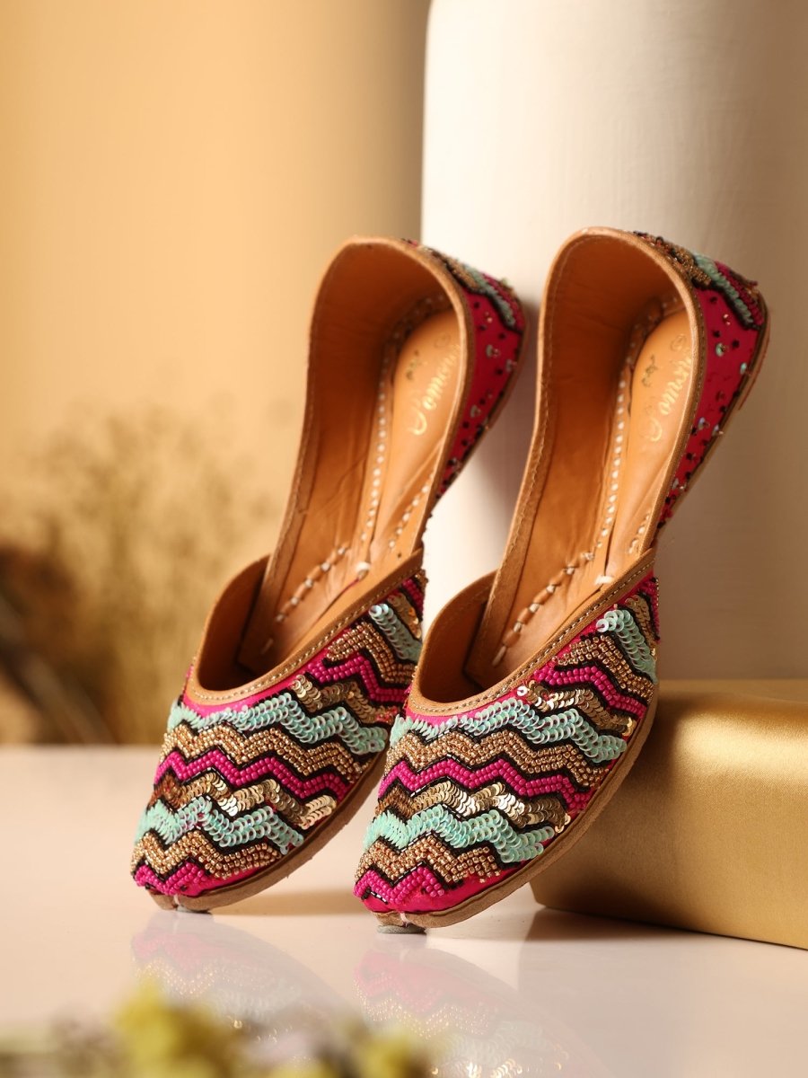 RANGBIRANGI SEQUIN MOJARI - Pomcha Jaipur