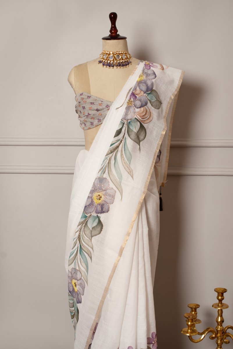 SOOT RAAG RAAT RAANI FLORAL HAND PAINTED ZARI THREAD WORK LINEN SAREE WITH LINEN BLOUSE PIECE - Pomcha Jaipur