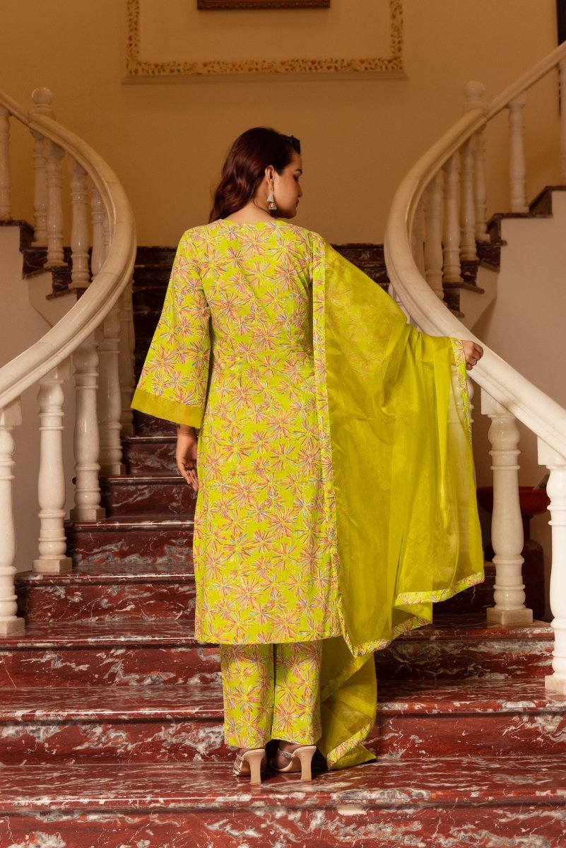 SUNHARI PASTEL GREEN HAND BLOCK PRINT KURTA SET WITH ORGANZA DUPATTA - Pomcha Jaipur