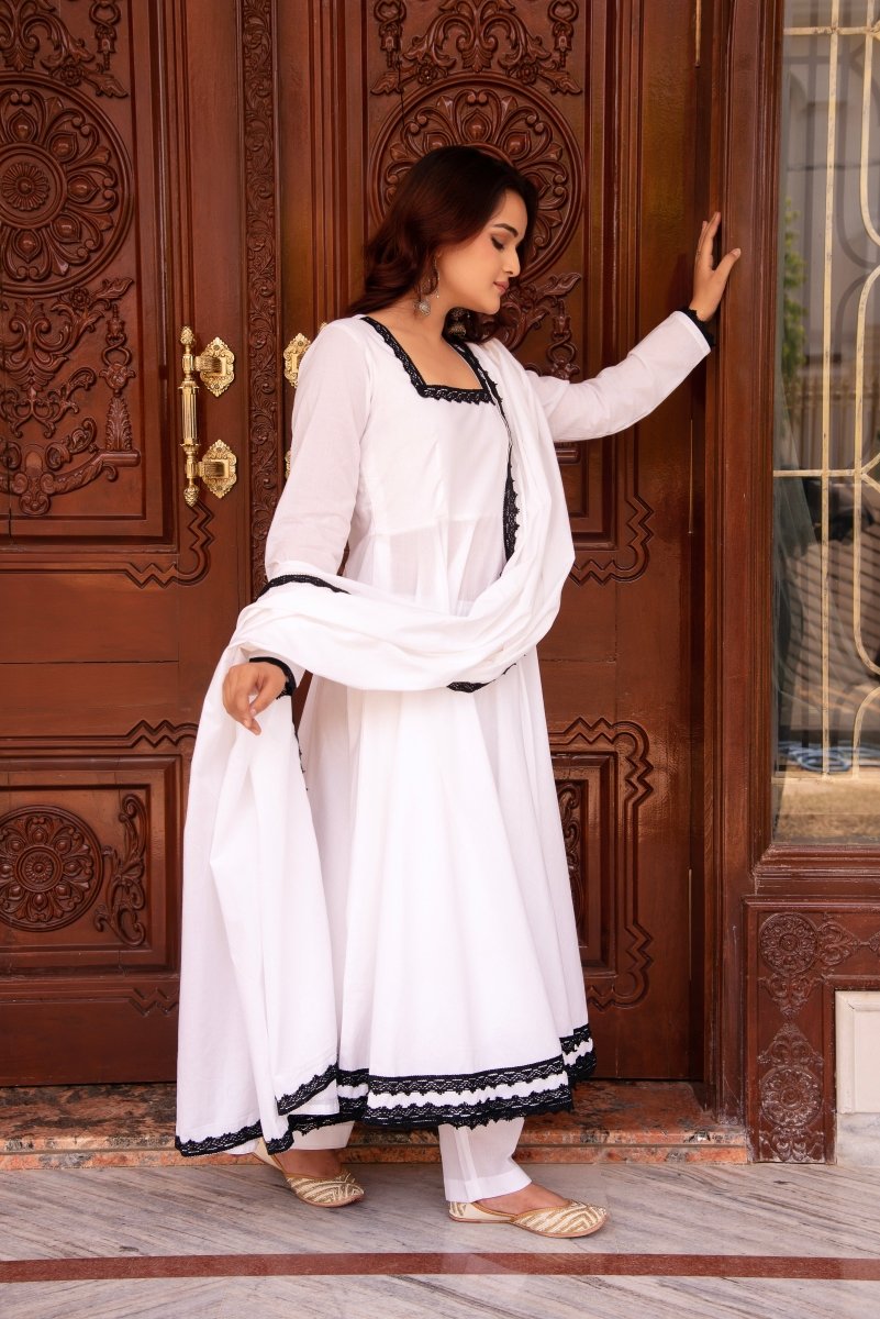 SUNHARI WHITE COTTON EMBROIDERY LACE FULL SLEEVE ANARKALI SET WITH COTTON DUPATTA - Pomcha Jaipur