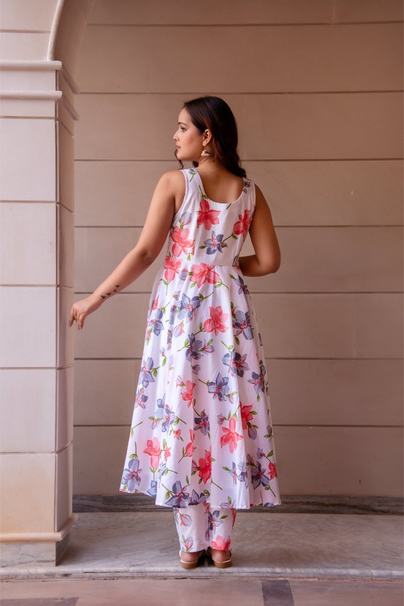 SUNHARI WHITE LILY SLEEVELESS COTTON ANARKALI SET WITH COTTON DUPATTA - Pomcha Jaipur