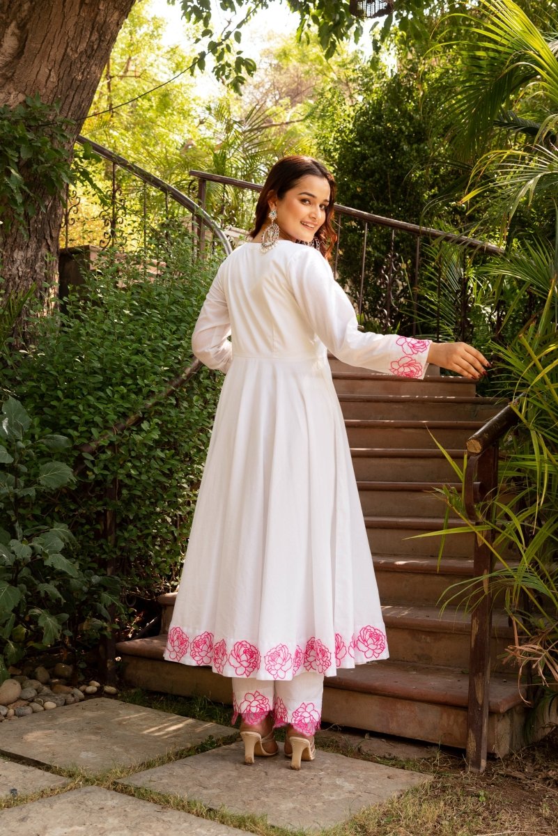 SUNHARI WHITE PINK PHOOL COTTON EMBROIDERED ANARKALI SET WITH ORGANZA DUPATTA - Pomcha Jaipur