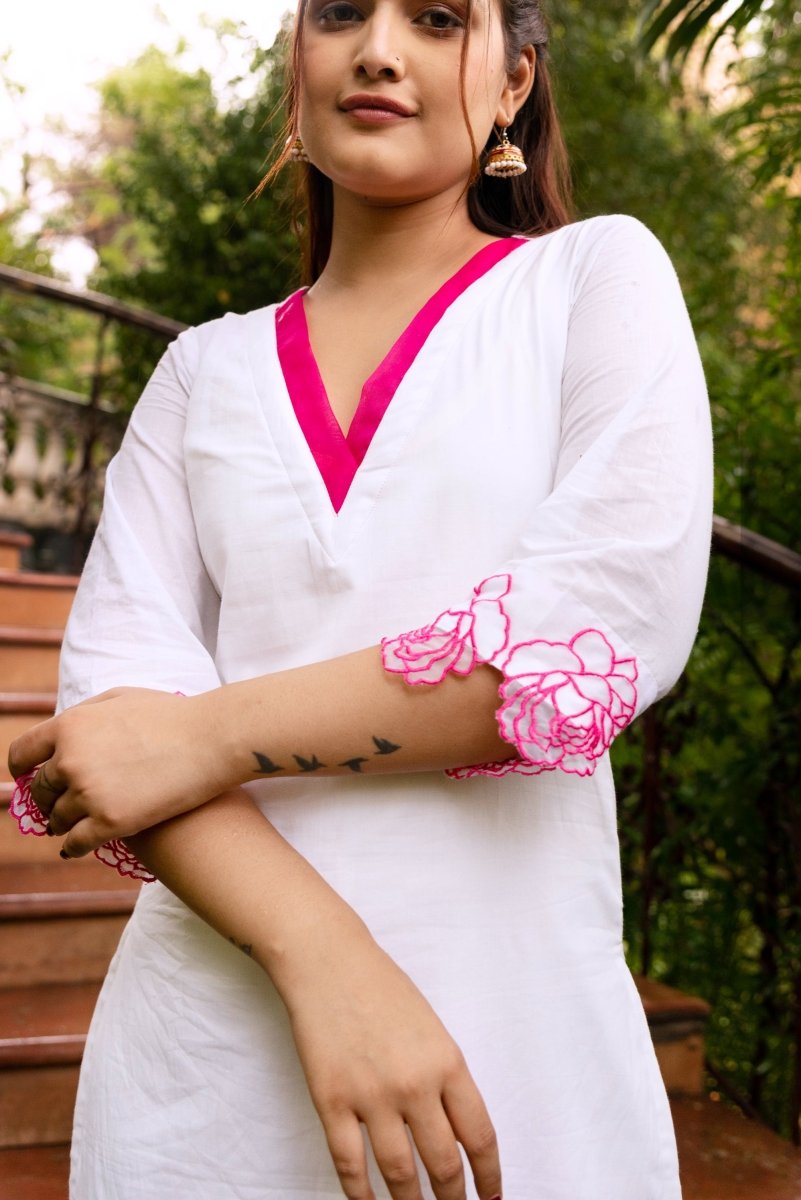 SUNHARI WHITE PINK PHOOL COTTON EMBROIDERY SUIT SET WITH EMBROIDERED ORGANZA DUPATTA - Pomcha Jaipur