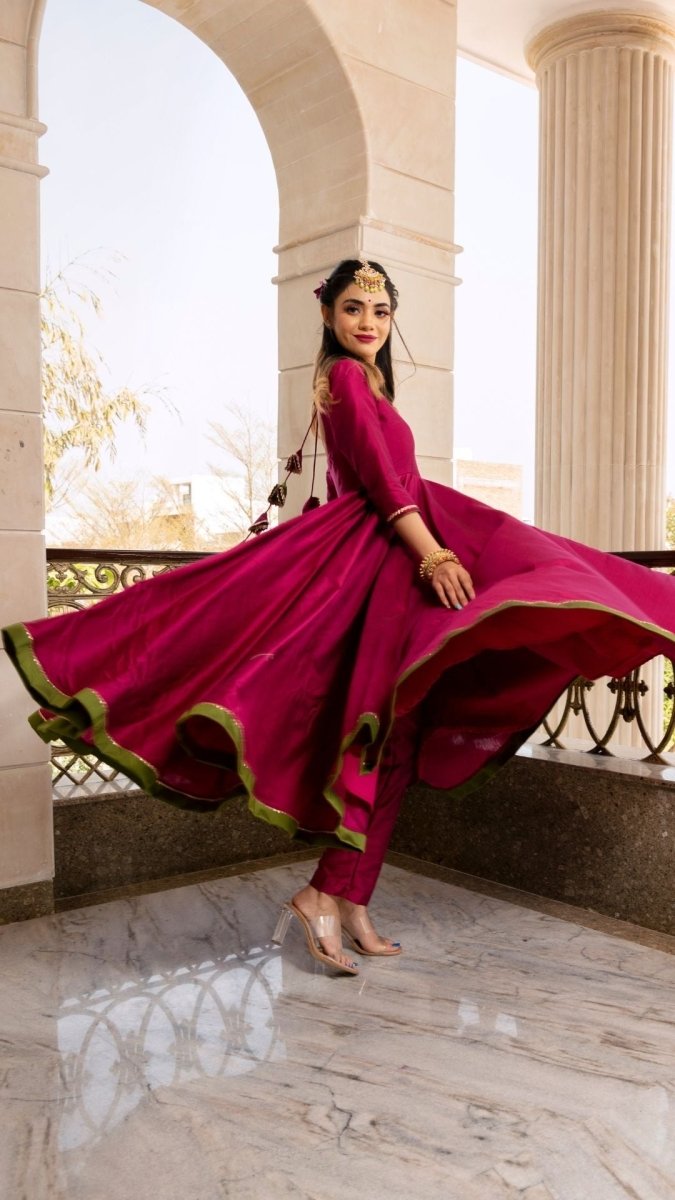 Magenta Lilly Cotton Silk Anarkali Set L Magenta Lilly Cotton Silk Anarkali Set L