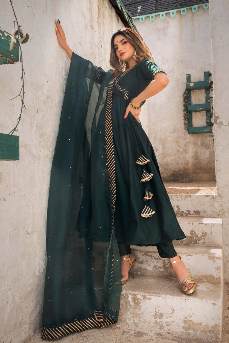 POPPY GREEN PURE COTTON SILK ANGRAKHA WITH LACE WORK ORGANZA DUPATTA SET - Pomcha Jaipur