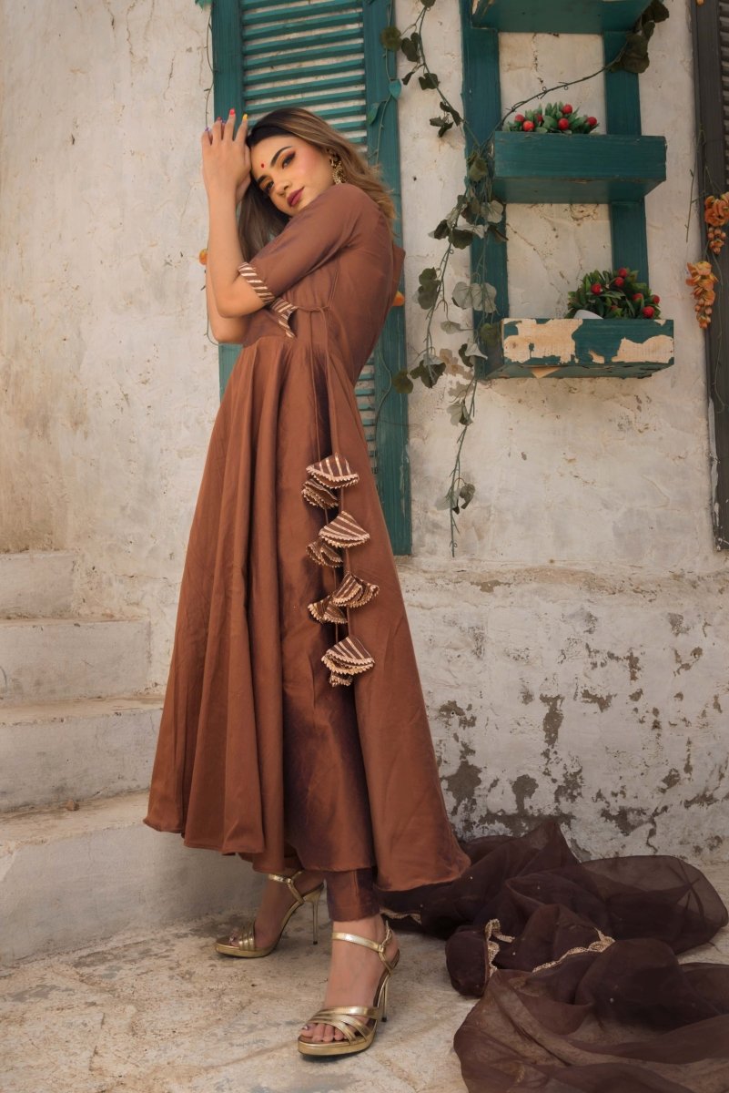 RAAT RANI BROWN COTTON SILK ANGRAKHA WITH ORGANZA DUPATTA SET - Pomcha Jaipur