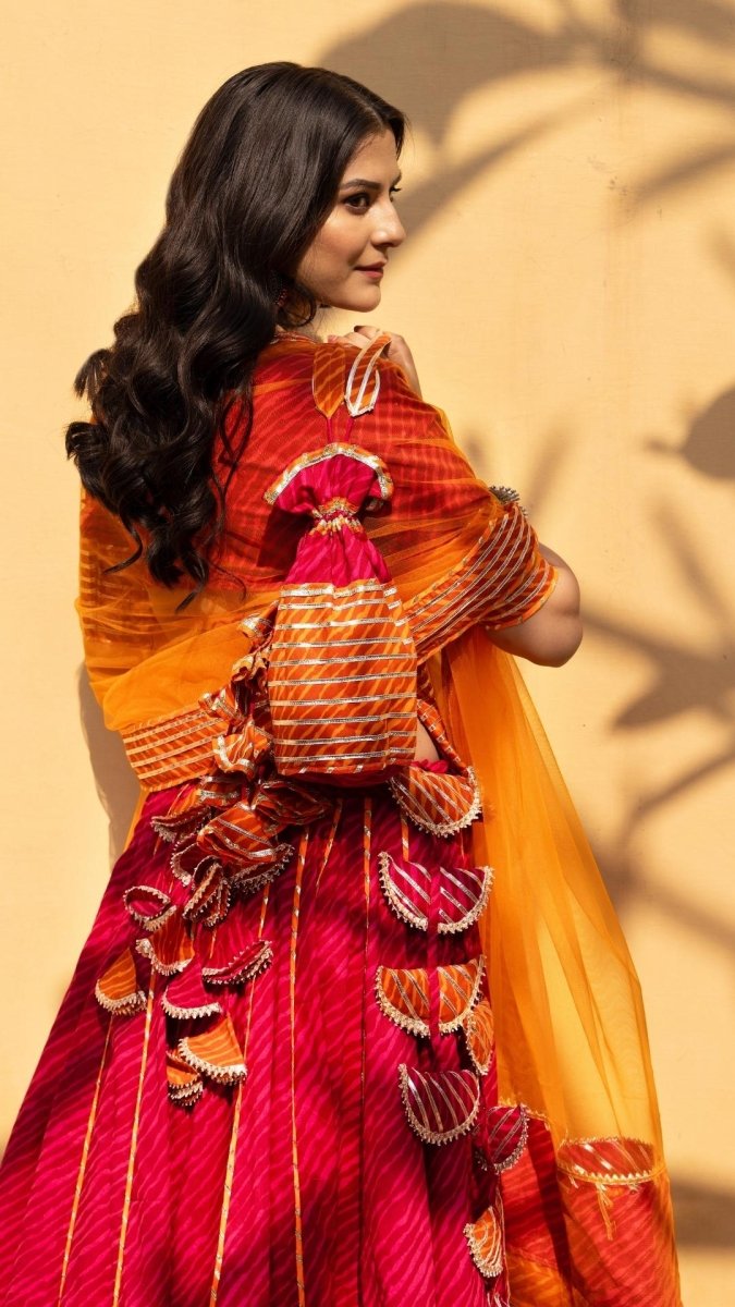 VEENA LEHERIYA PRINT COTTON LEHENGA WITH LACE WORK AND SOFT NET DUPATTA SET - Pomcha Jaipur