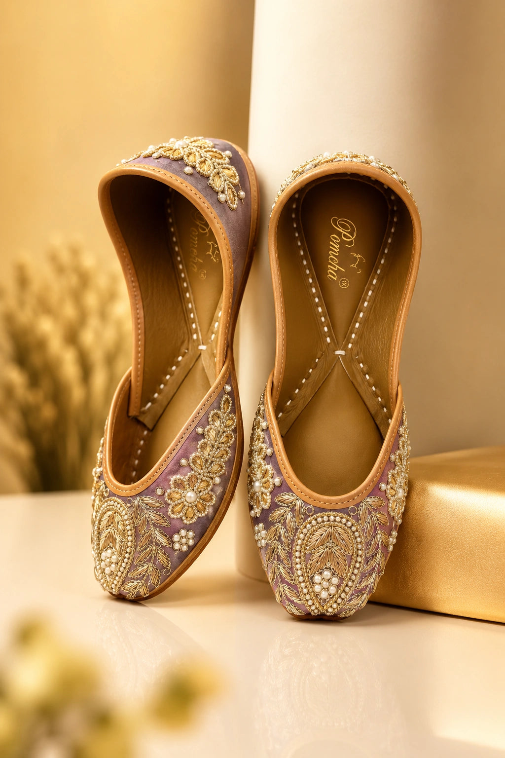 LAVENDER EMBROIDERED & BEADED JUTTI FOR WOMEN