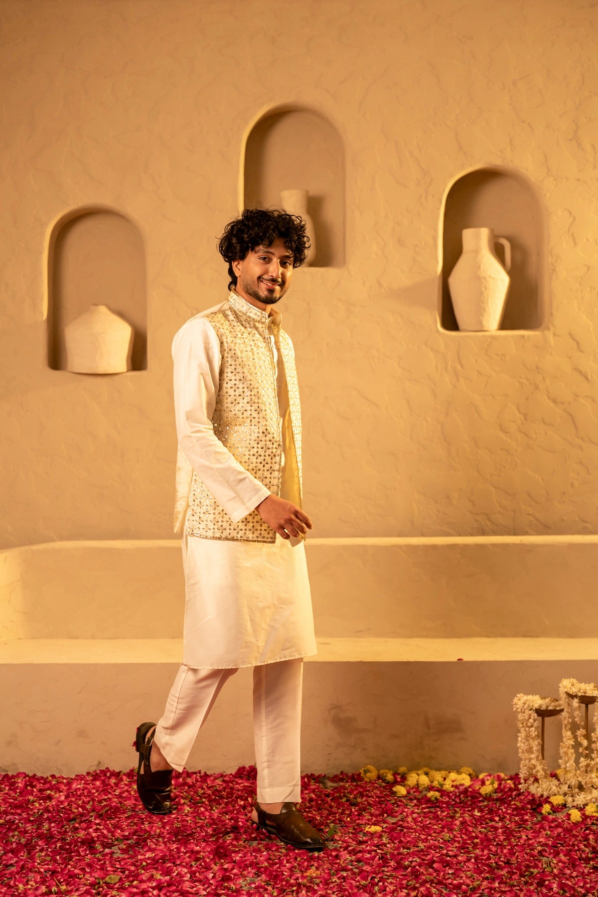 MEN'S LUXE SHEESH MAHAL KURTA SET WITH HAND WORK NEHRU JACKET