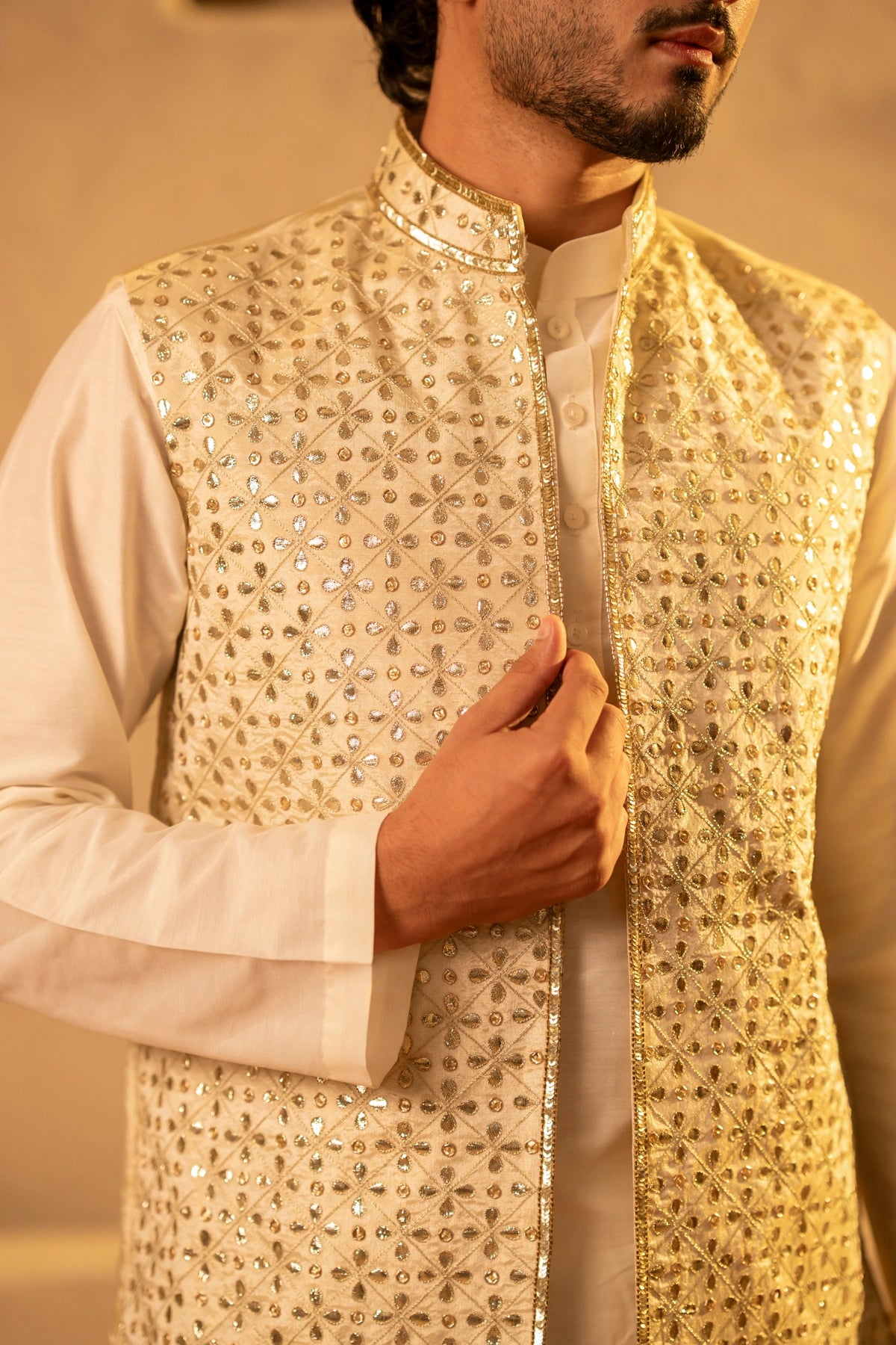 MEN'S LUXE SHEESH MAHAL KURTA SET WITH HAND WORK NEHRU JACKET