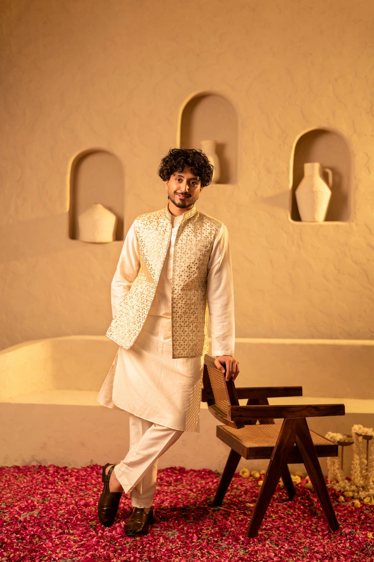 MEN'S LUXE SHEESH MAHAL KURTA SET WITH HAND WORK NEHRU JACKET