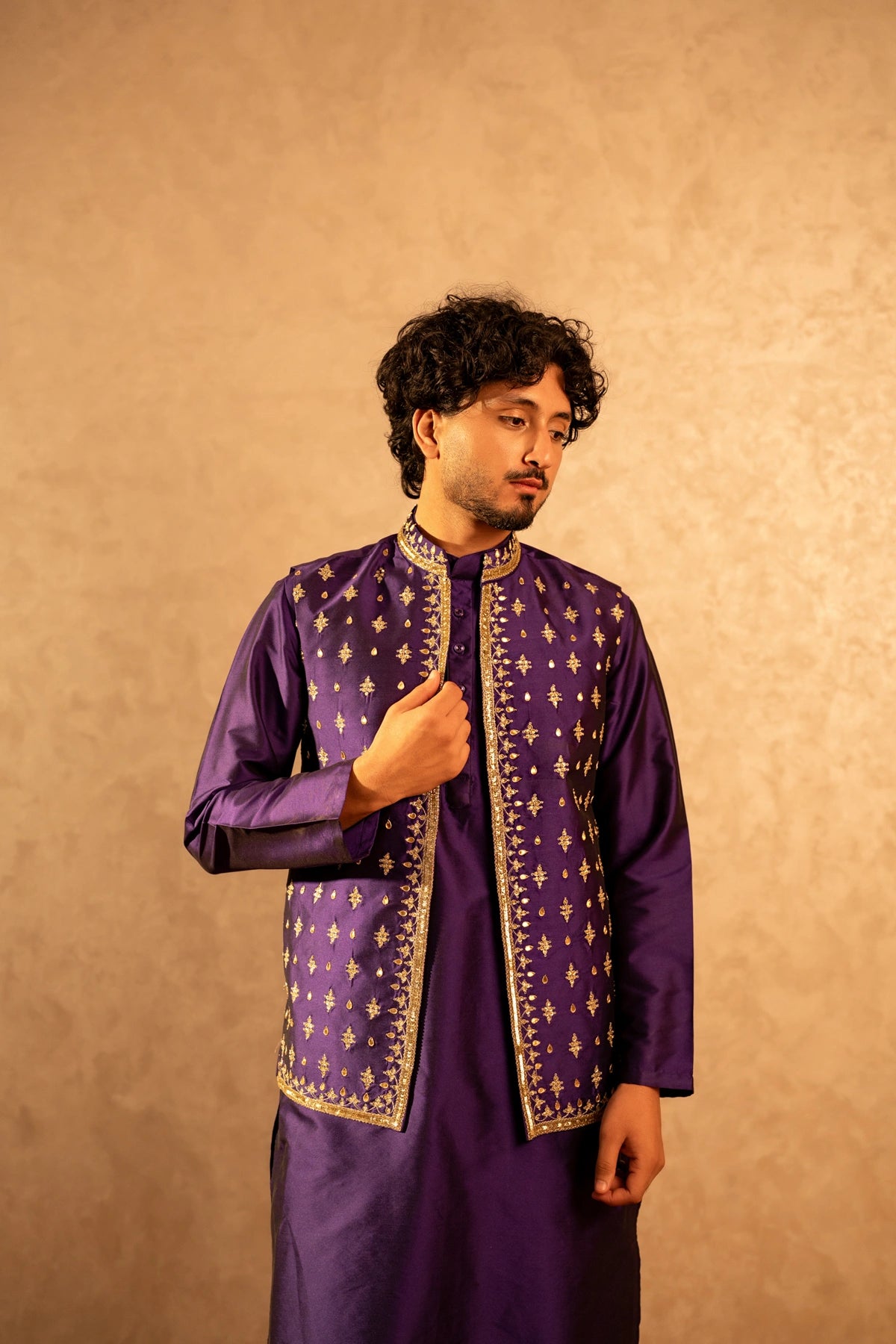 MEN'S LUXE PURPLE TAFFETA SHEESH HAND WORK NEHRU JACKET WITH KURTA SET