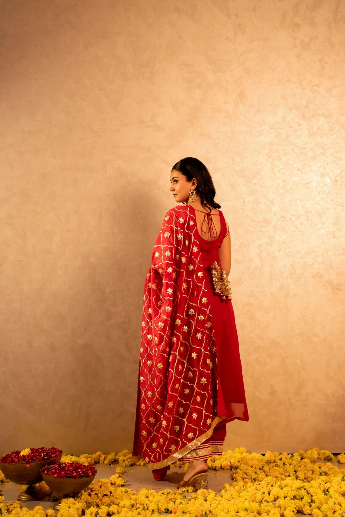 GOTTA BAZAR RANI LAAL ORGANZA GOTA PATTI STRAIGHT SUIT SET WITH JAAL DUPATTA