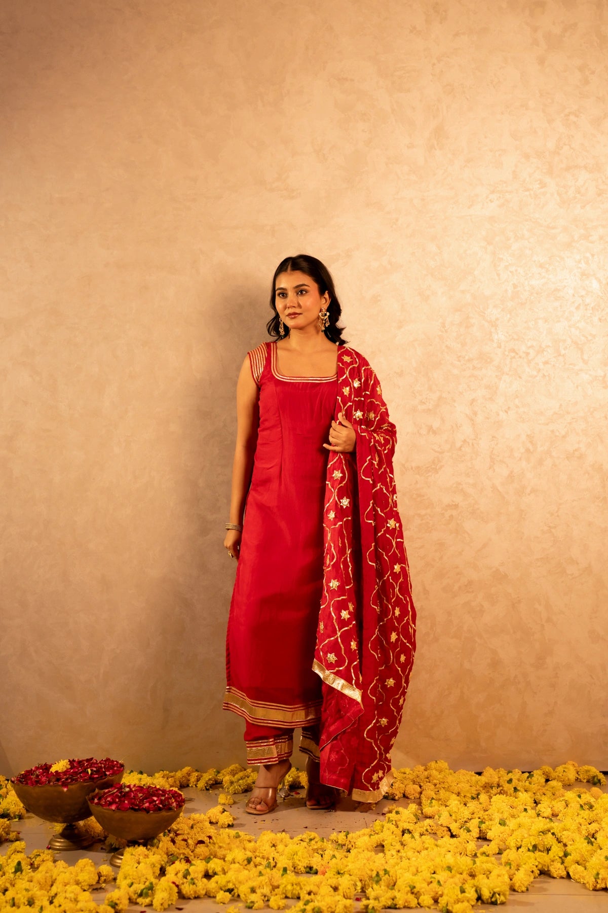 GOTTA BAZAR RANI LAAL ORGANZA GOTA PATTI STRAIGHT SUIT SET WITH JAAL DUPATTA