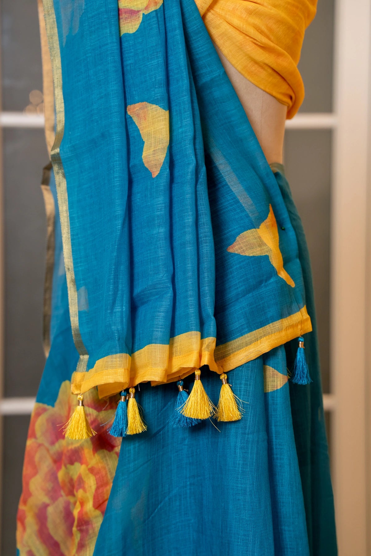 SOOT RAAG NEELA PHOOL PRINT COTTON SAREE WITH BLOUSE PIECE