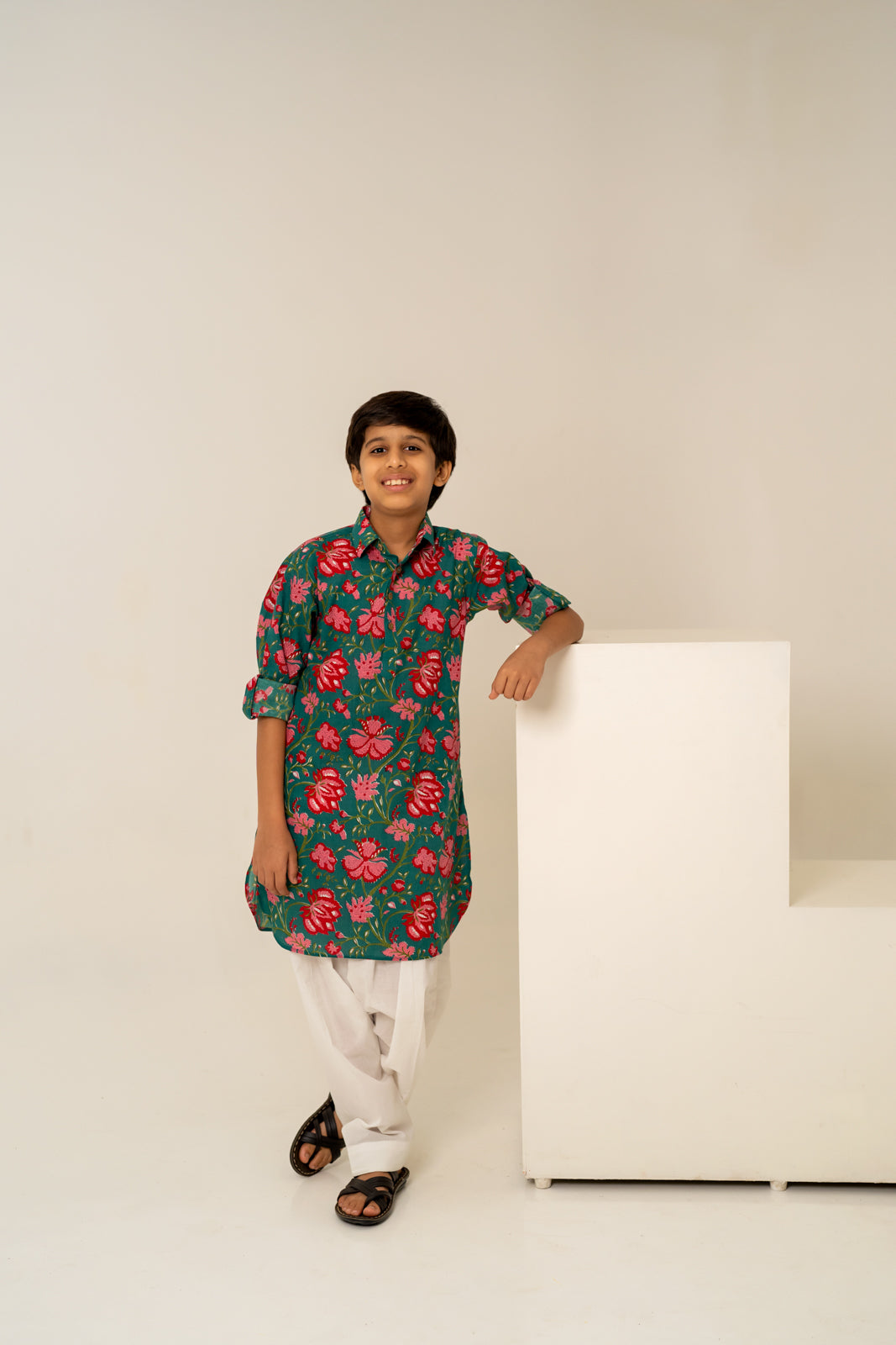 KHILKARI THE POP FLORAL COTTON KURTA SET