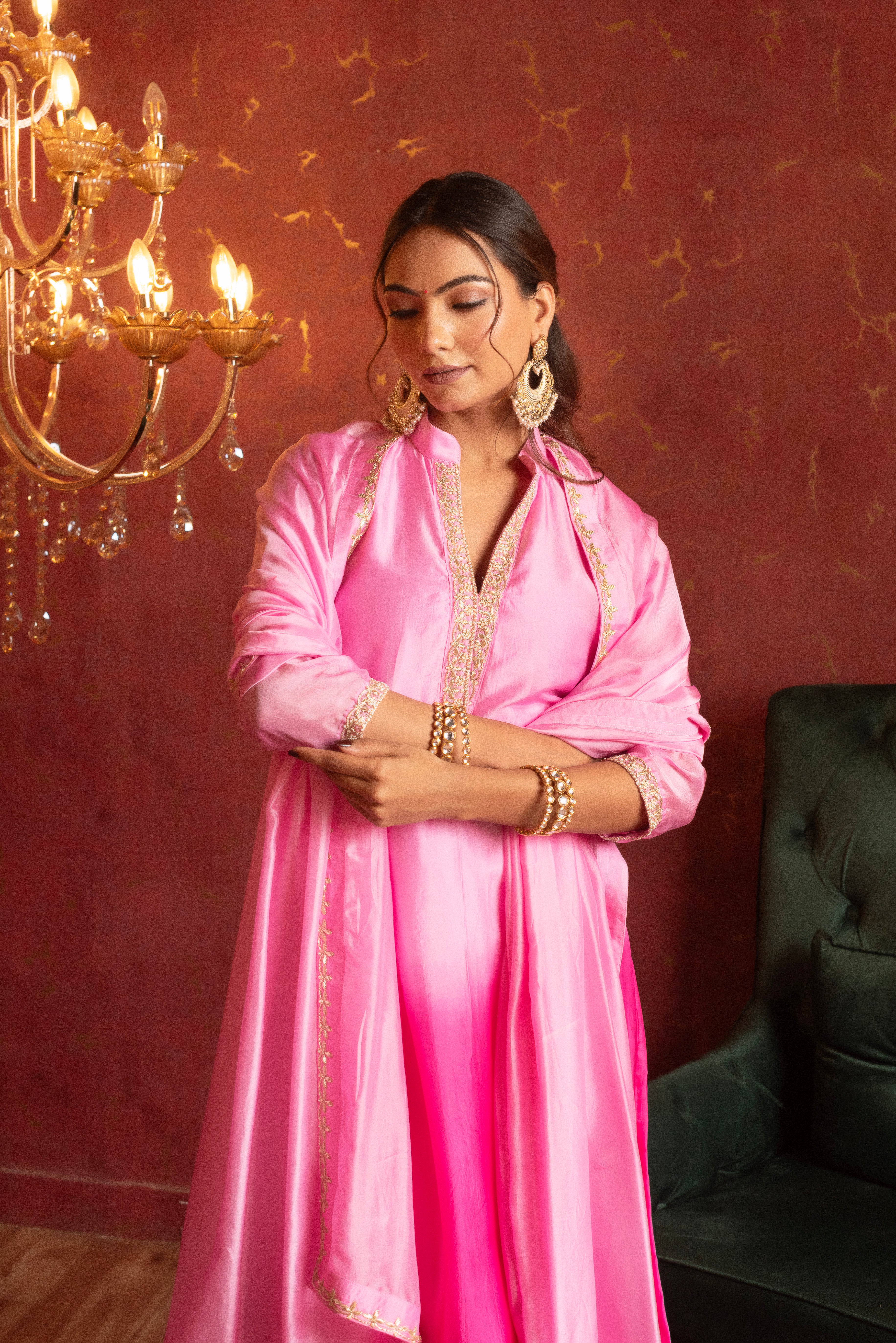 GULFIZAN SILK TWO TONE ZARDOZI HAND WORK PINK STRAIGHT SUIT SET WITH SILK DUPATTA