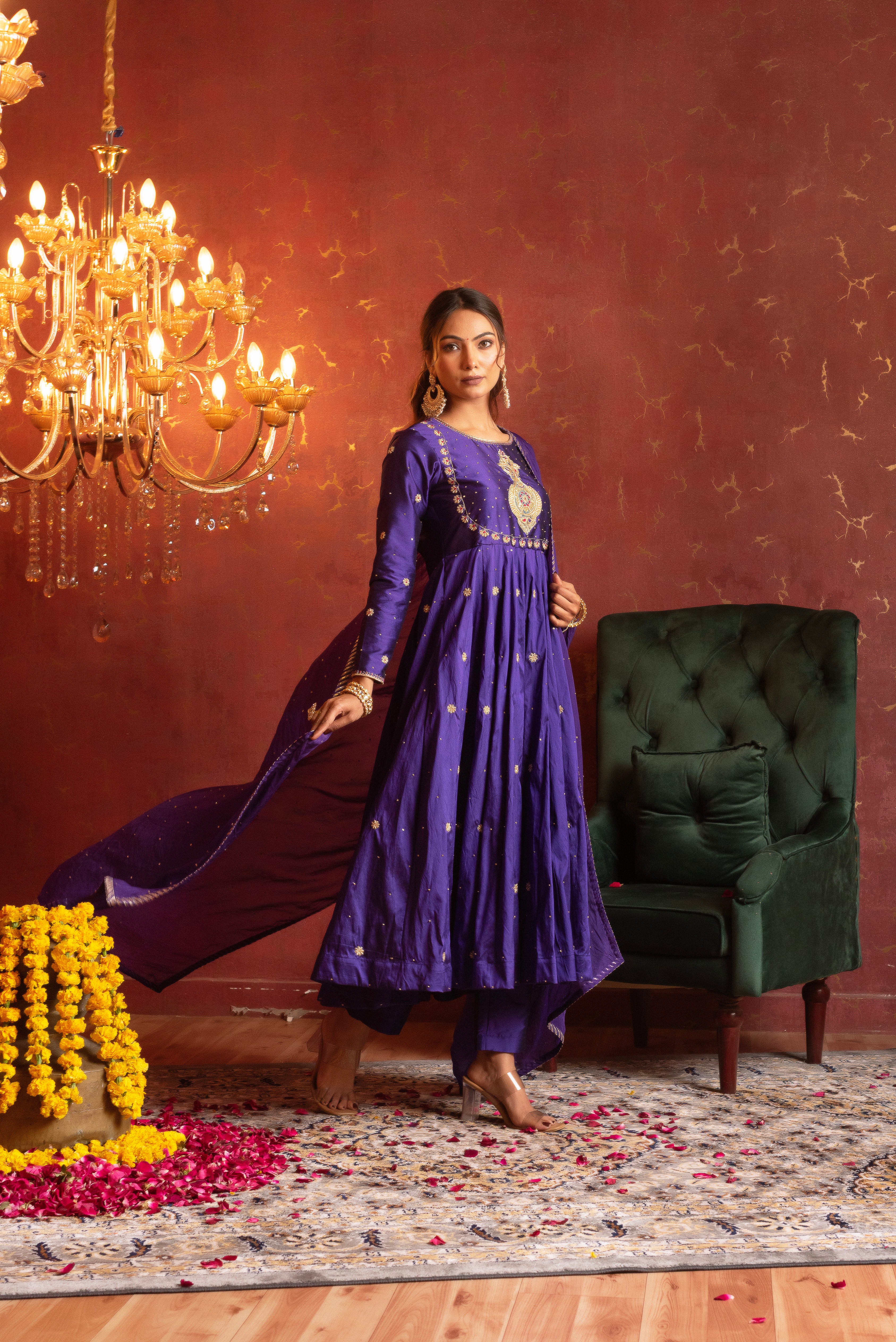 GULFIZAN  PURPLE TAFFETA ZARDOZI TAARI HANDWORK ANARKALI SUIT SET WITH ORGANZA DUPATTA
