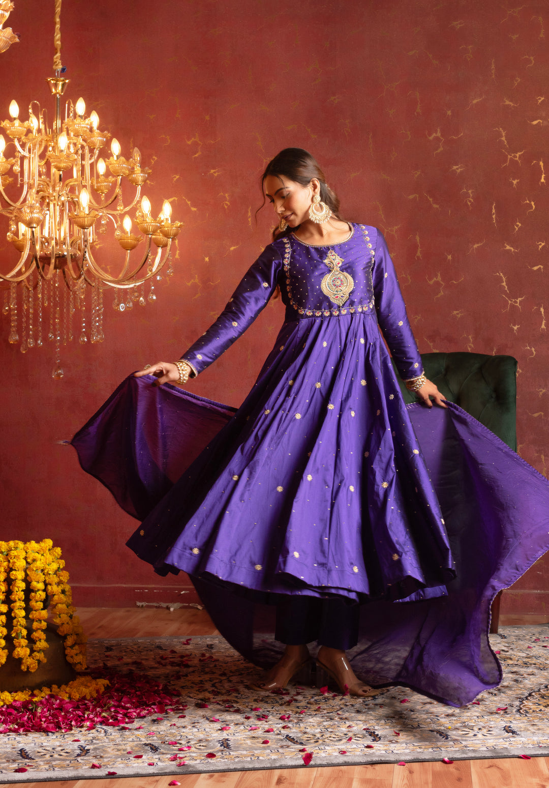 GULFIZAN  PURPLE TAFFETA ZARDOZI TAARI HANDWORK ANARKALI SUIT SET WITH ORGANZA DUPATTA